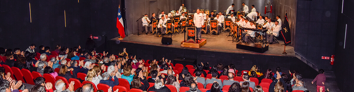 Puentealtinos disfrutaron con la Banda Instrumental Regimiento de Artillería Nº1 Tacna.