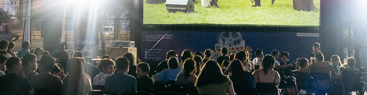 Cine en tus Vacaciones: los superhéroes recorrieron Puente Alto.